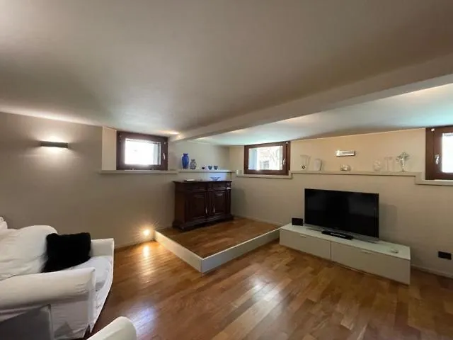 San Marco Apartment With Canal View Venice