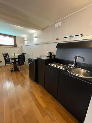 San Marco Apartment With Canal View Venice