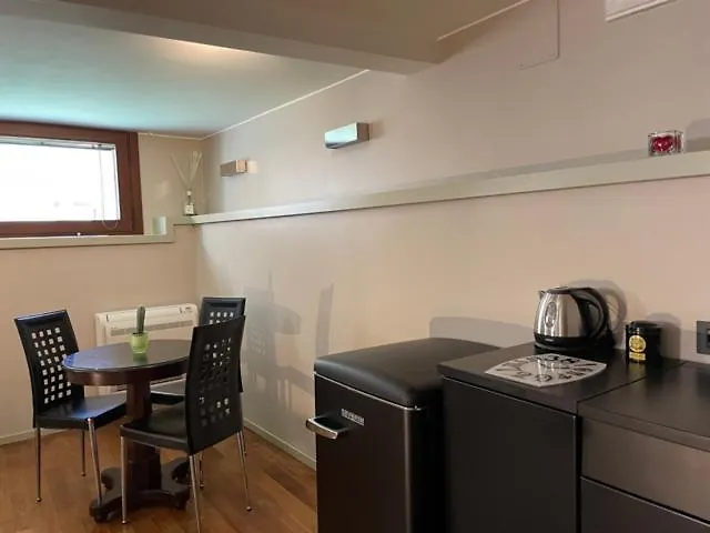 San Marco Apartment With Canal View Venice