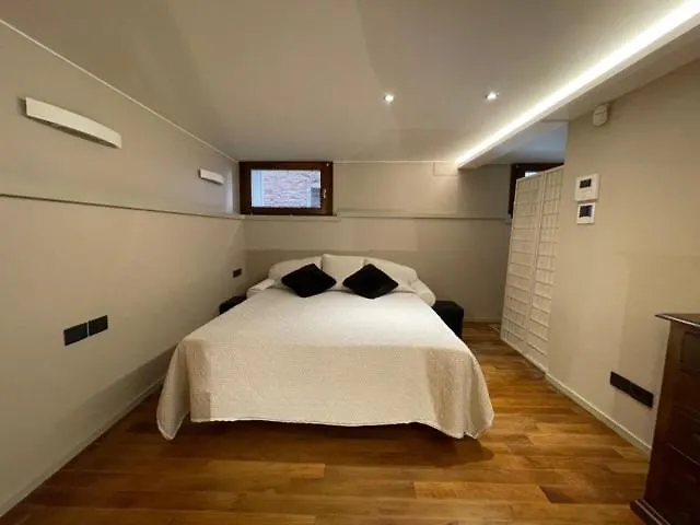 San Marco Apartment With Canal View Venice Italy