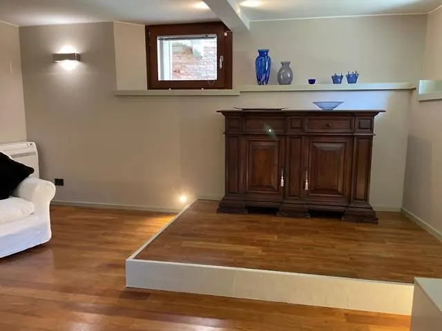 San Marco Apartment With Canal View Venice