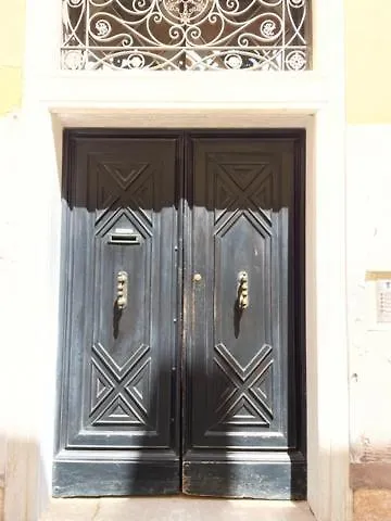 San Marco Apartment With Canal View Venice